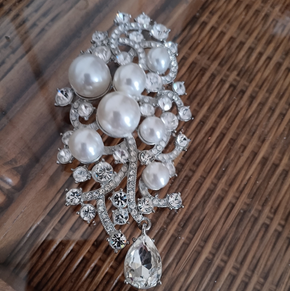 Y2K PEARL & RHINESTONE BROOCH - Picture 3 of 5